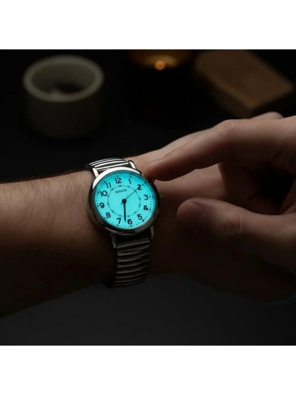 Women's Silver Analog Display Push Button Glossy Expansion Band Wrist Watch
